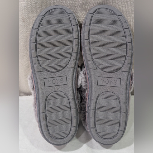 Bobs Slippers Womens Size 9 US Cartoon Dogs Grey Faux Fur Skechers Memory Foam - Picture 7 of 8